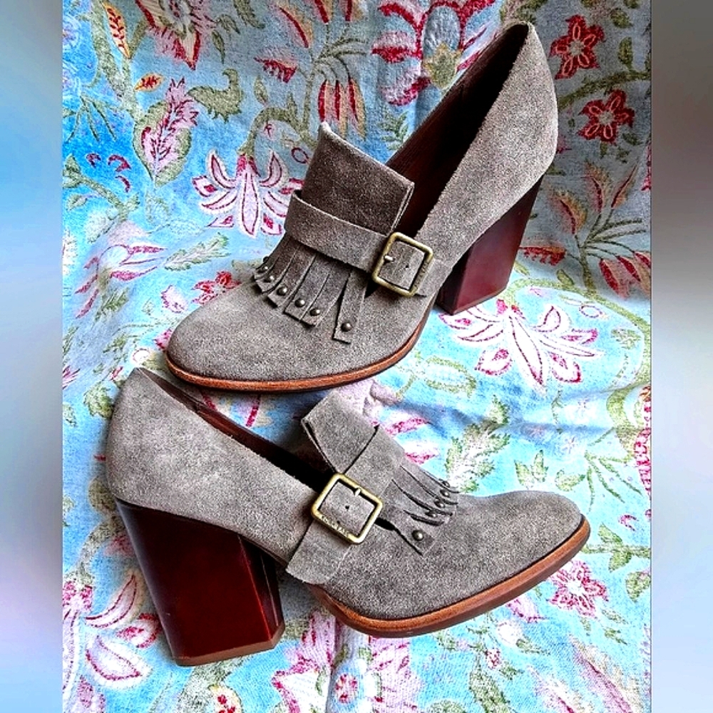 Kork-Ease Gray Suede Heeled Loafers
